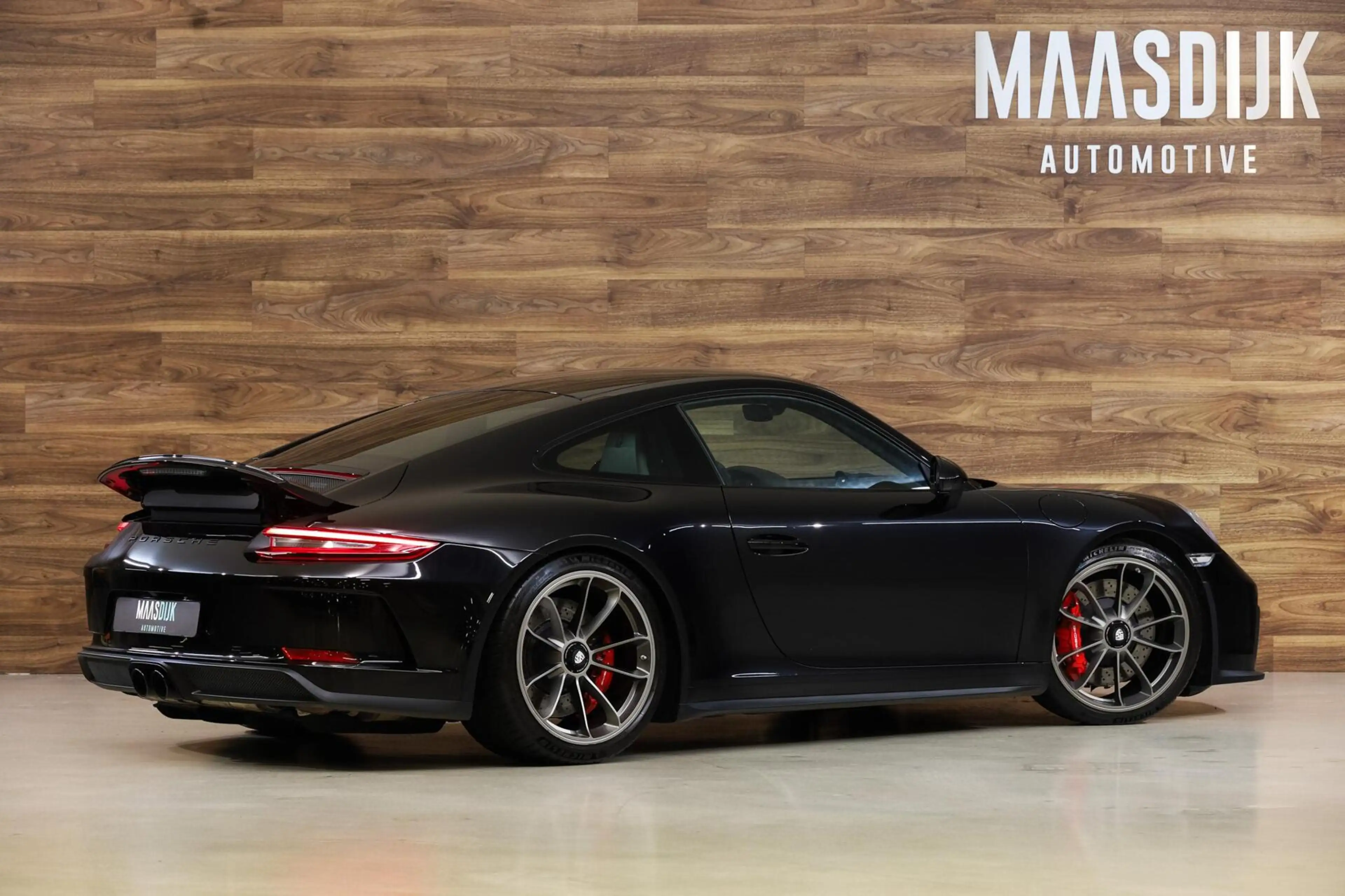 Porsche 991 4.0 GT3 Touring Package — photo 9