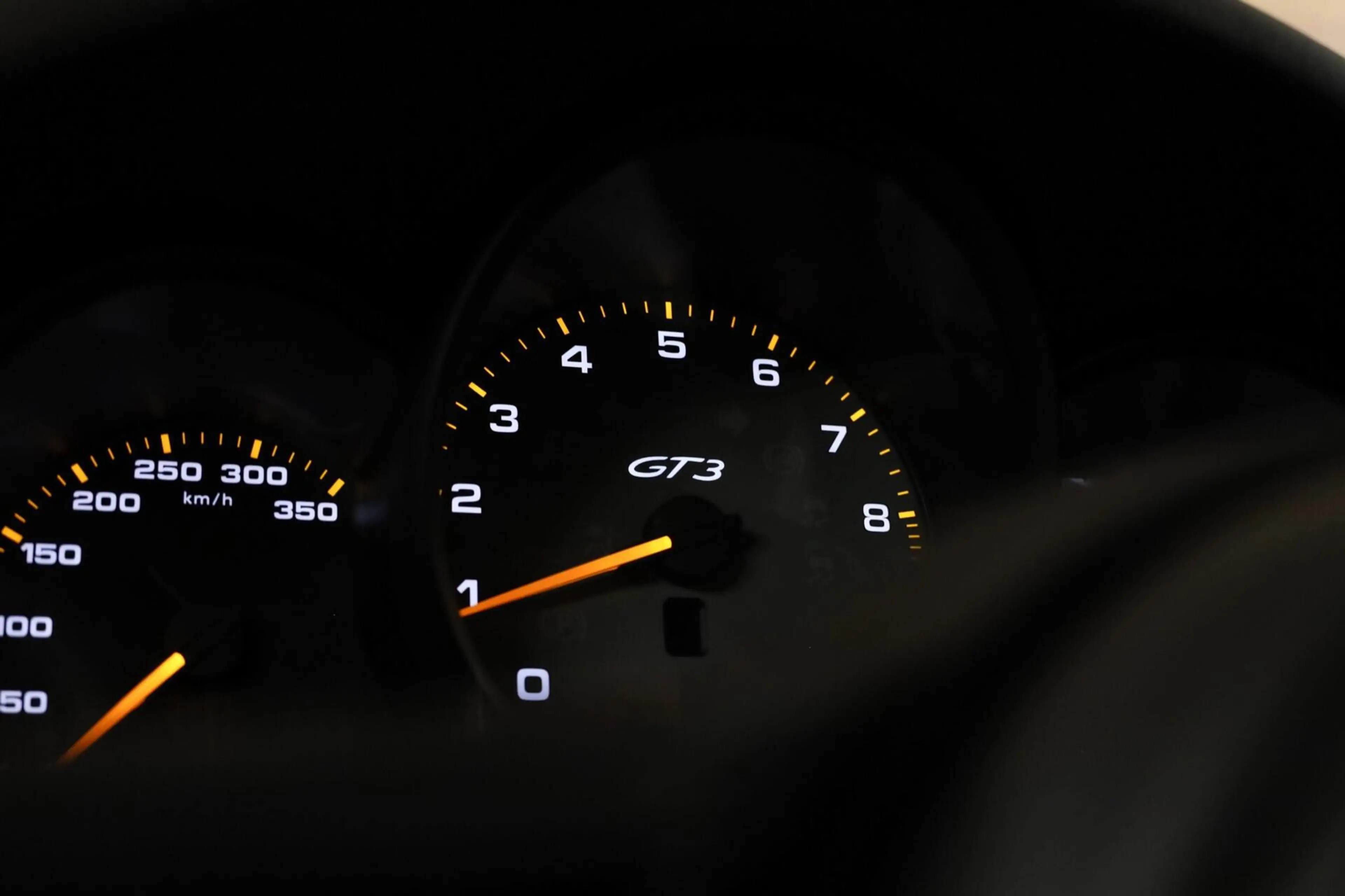 Porsche 991 4.0 GT3 Touring Package — photo 30