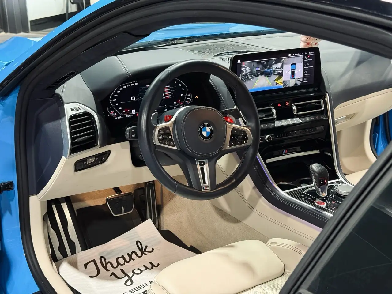 BMW M8 снимка BMW M8