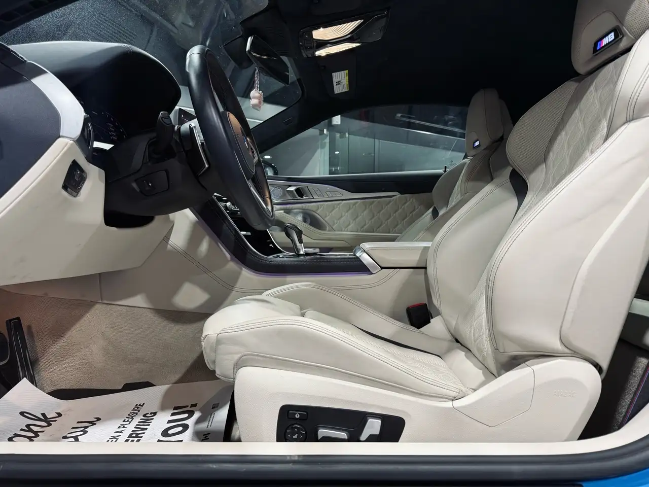 BMW M8 снимка BMW M8