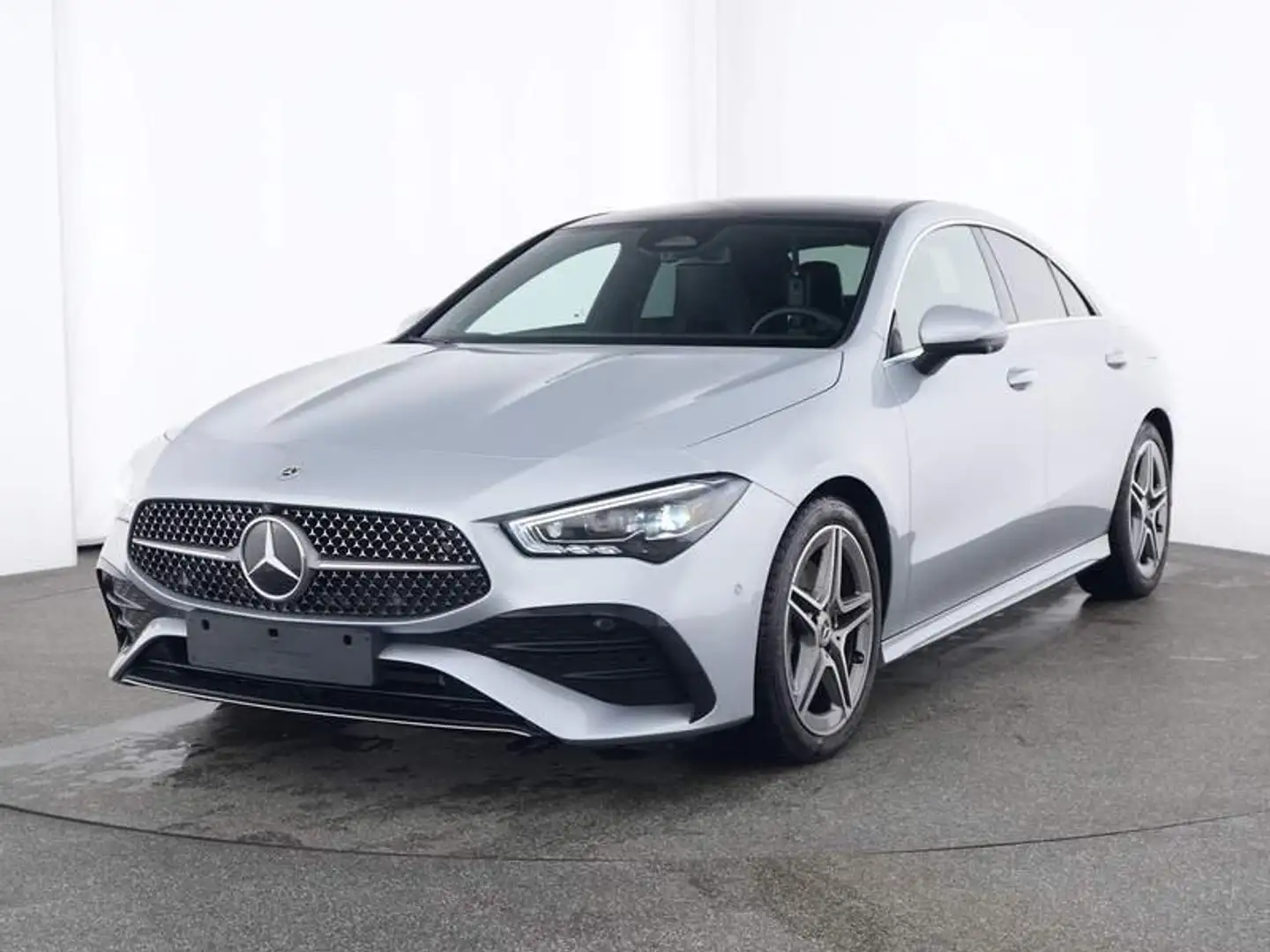 Mercedes-Benz CLA 220 4M AMG Premi+ DISTRO Pano Bume schw.Glas Silber - 2