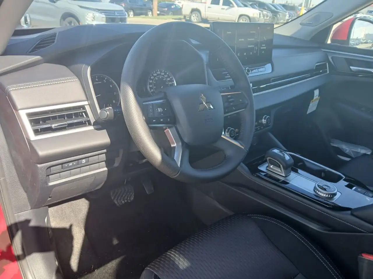 Mitsubishi Outlander снимка Mitsubishi Outlander