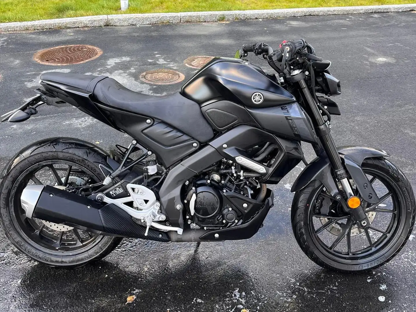 Yamaha MT-125 Noir - 1