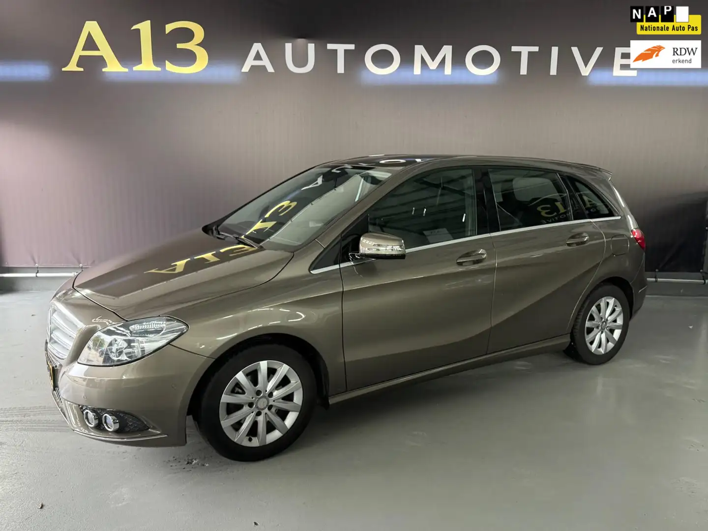 Mercedes-Benz B 180 airco automaat navi zeer nette auto Gris - 1