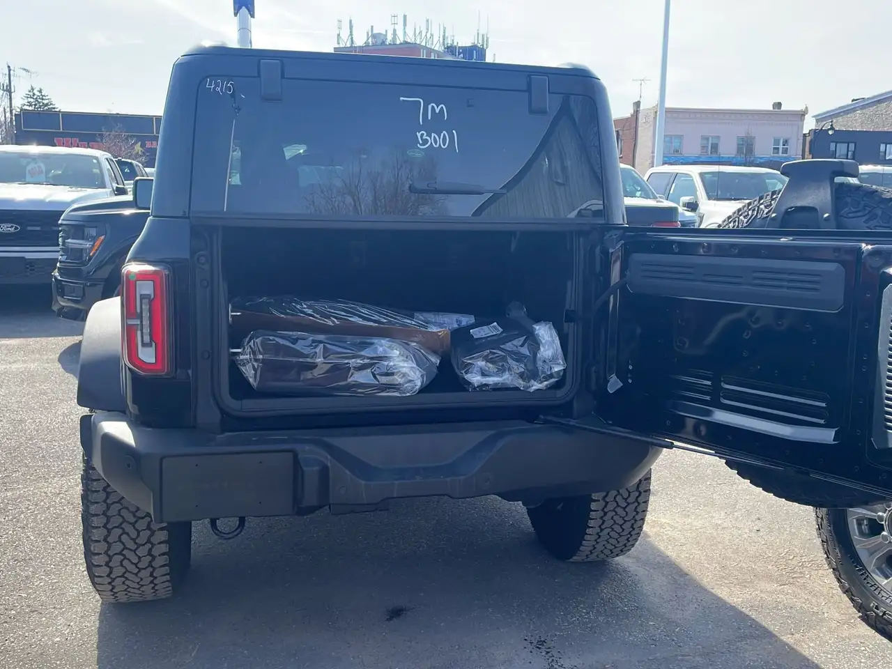 Ford Bronco снимка Ford Bronco