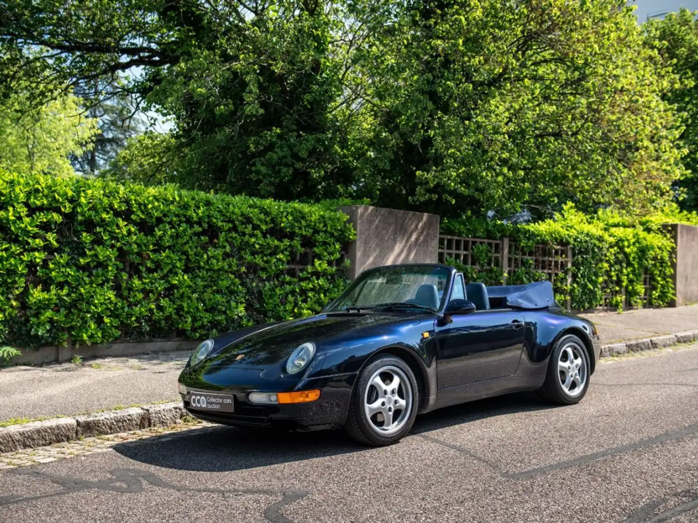 Porsche 993 type 993 Carrera Cabriolet Bleu - 2