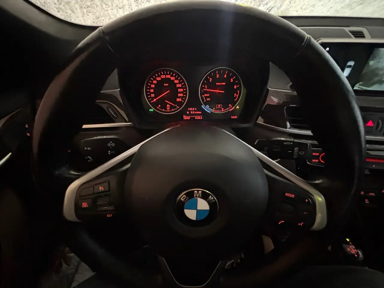 BMW X1 снимка BMW X1