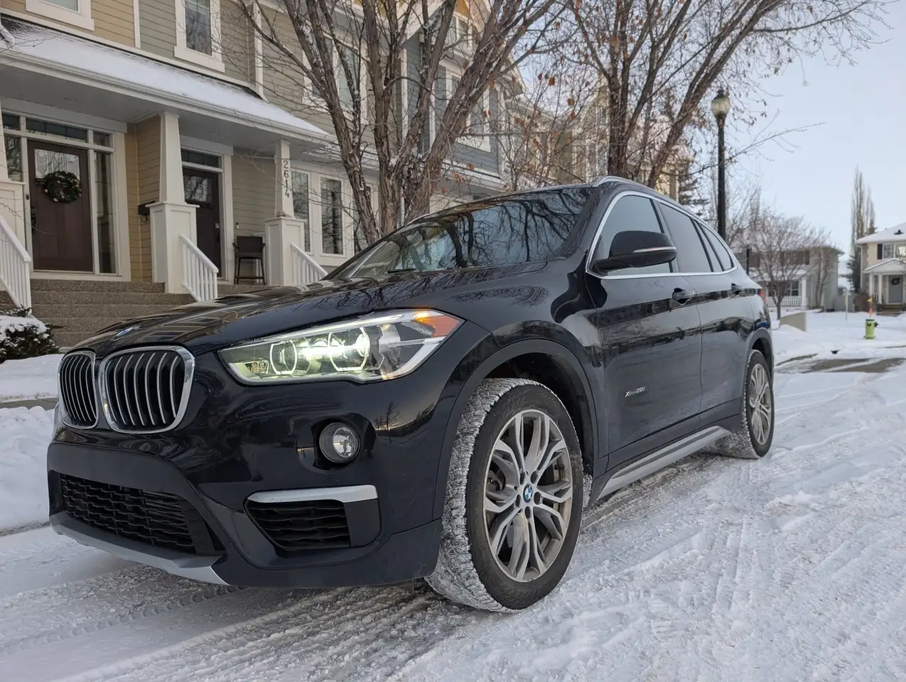 BMW X1 снимка BMW X1