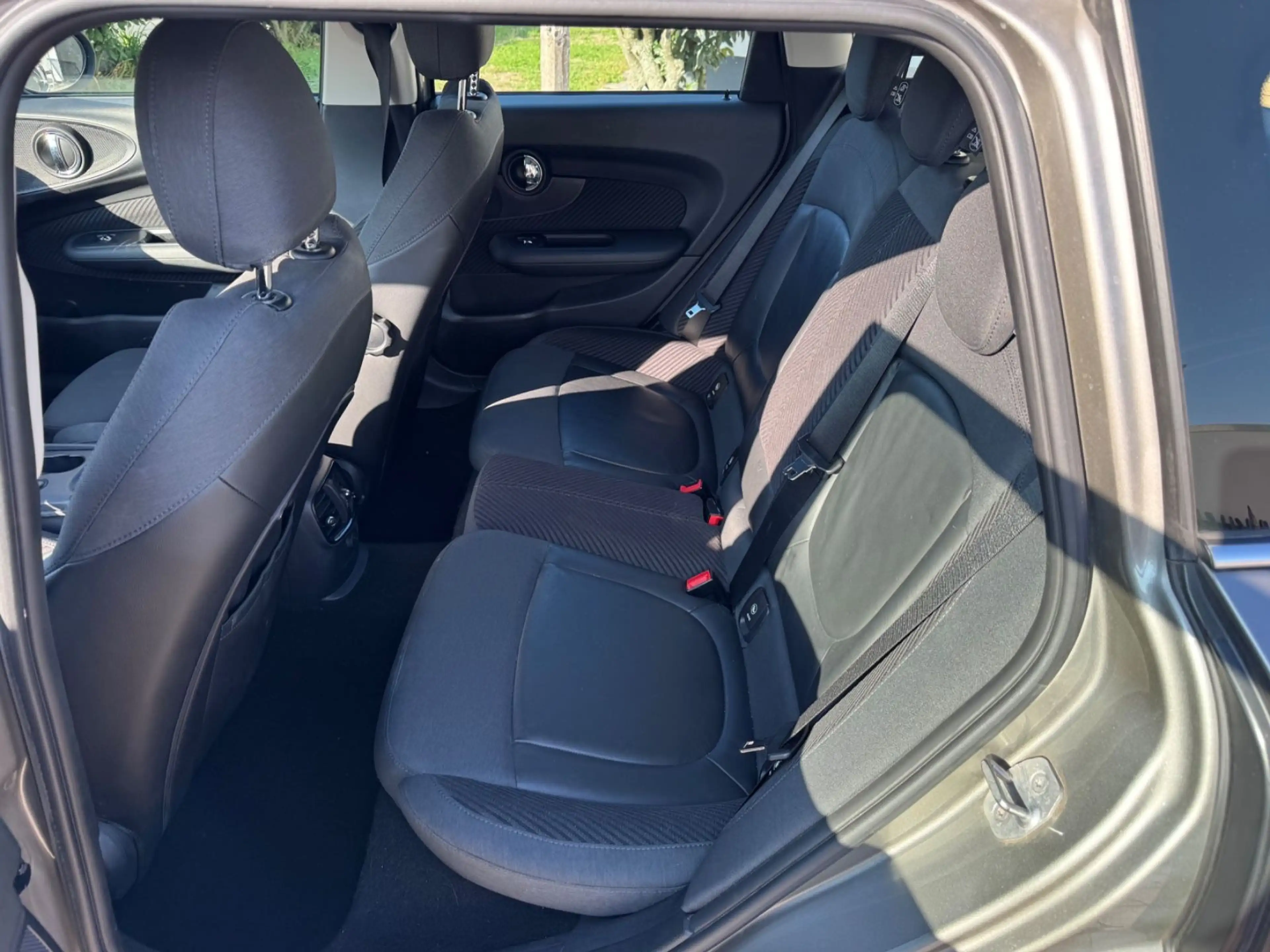 MINI Cooper Clubman 1.5 Sport Klimaaut Pano SH — photo 14