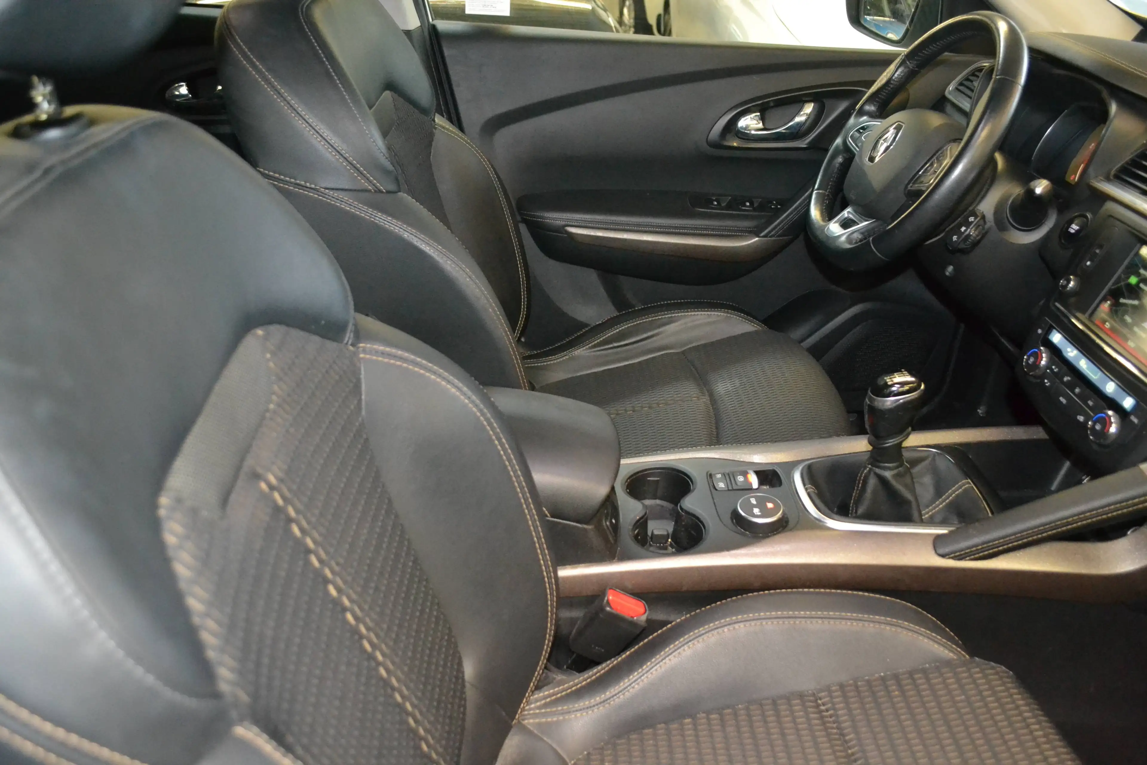 Renault Kadjar 1.6 DCi XMOD *NAVIGATION*T-LEDER*AHK* — photo 12