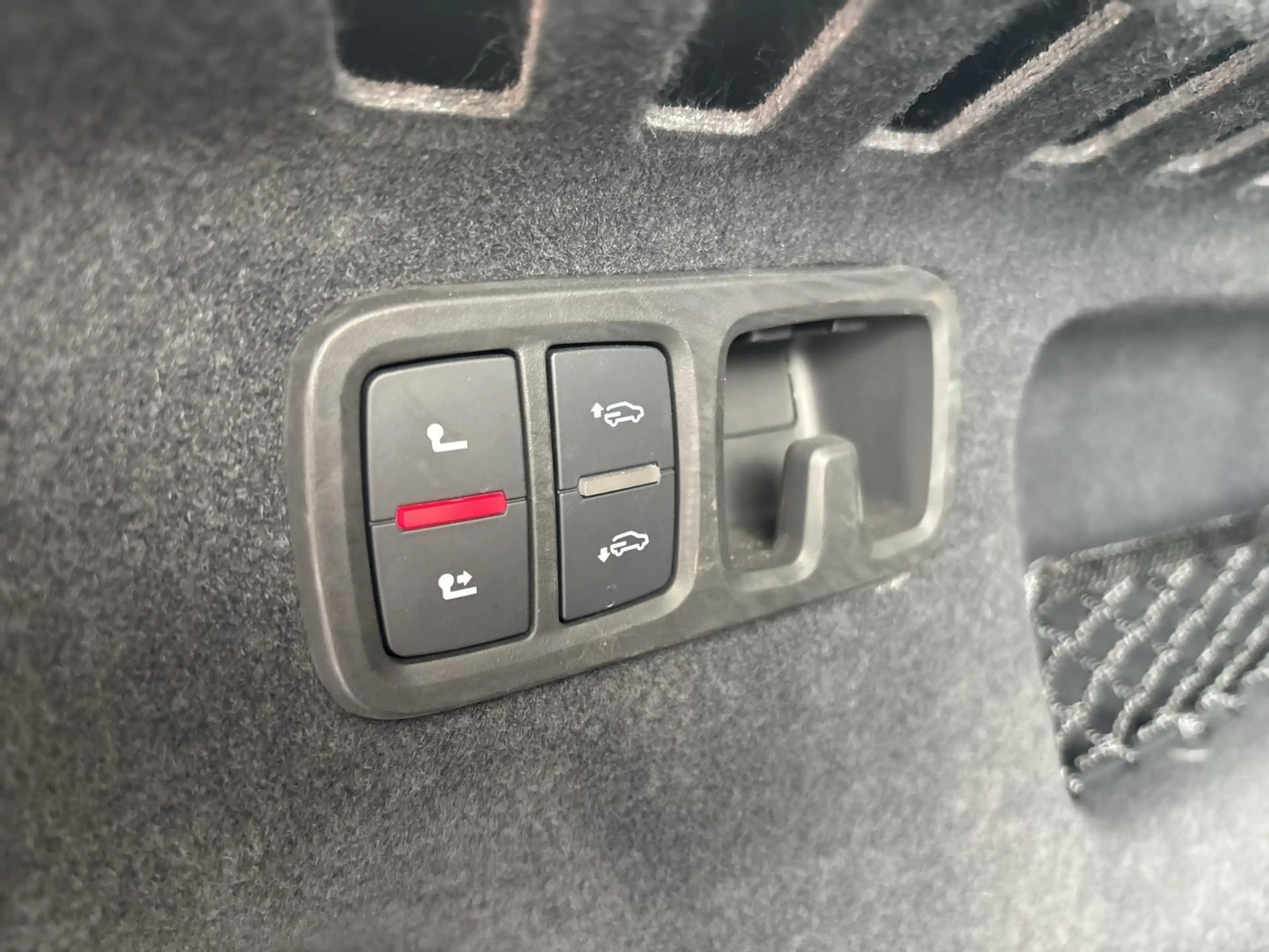 Audi SQ8 SQ8 4.0 TFSI competition plus MLED LM22 Leder — photo 15