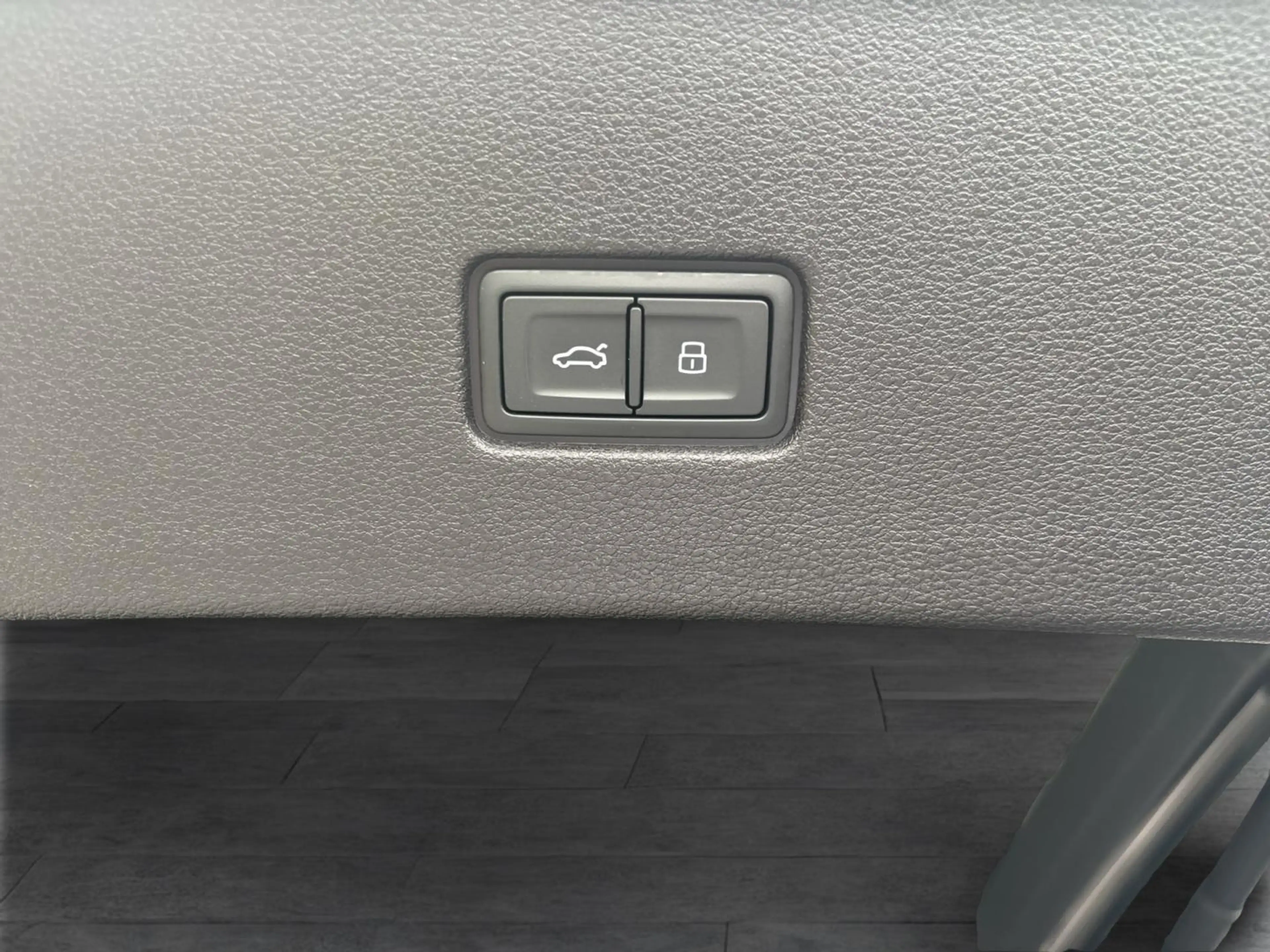 Audi SQ8 SQ8 4.0 TFSI competition plus MLED LM22 Leder — photo 14