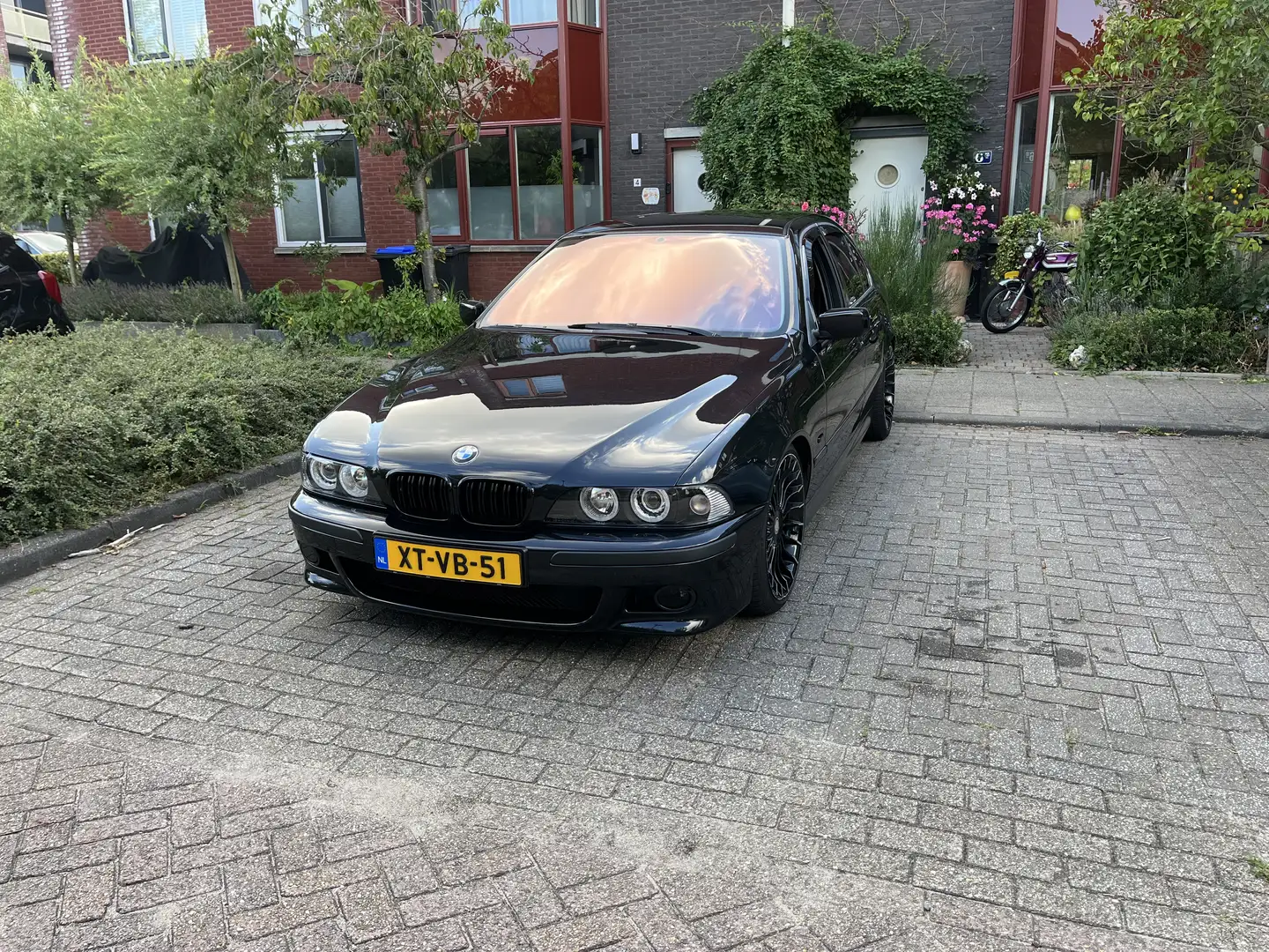 BMW 528 528i Executive Zwart - 1