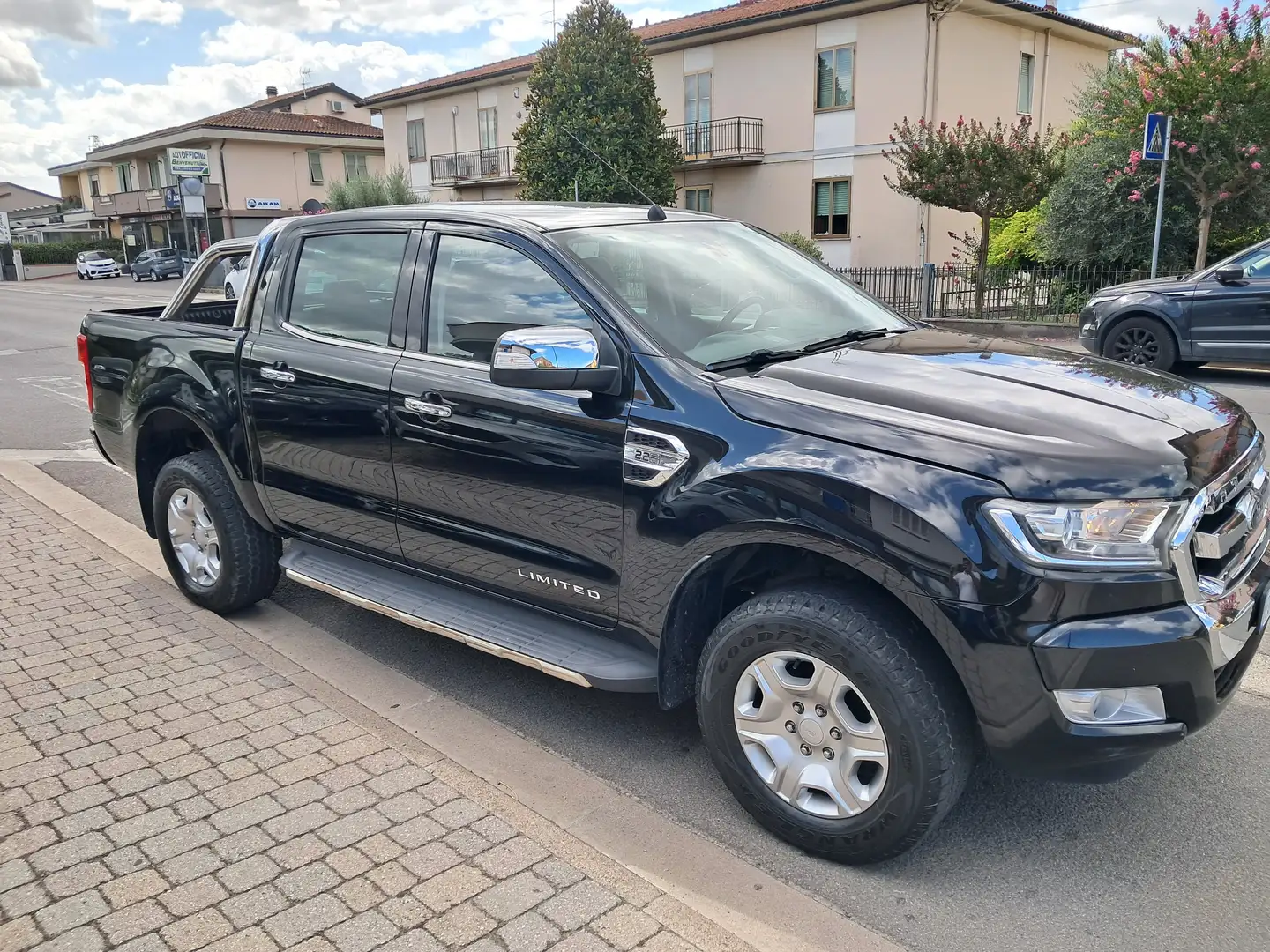 Ford Ranger Ranger 2.2 tdci double cab Limited 160cv auto Nero - 2