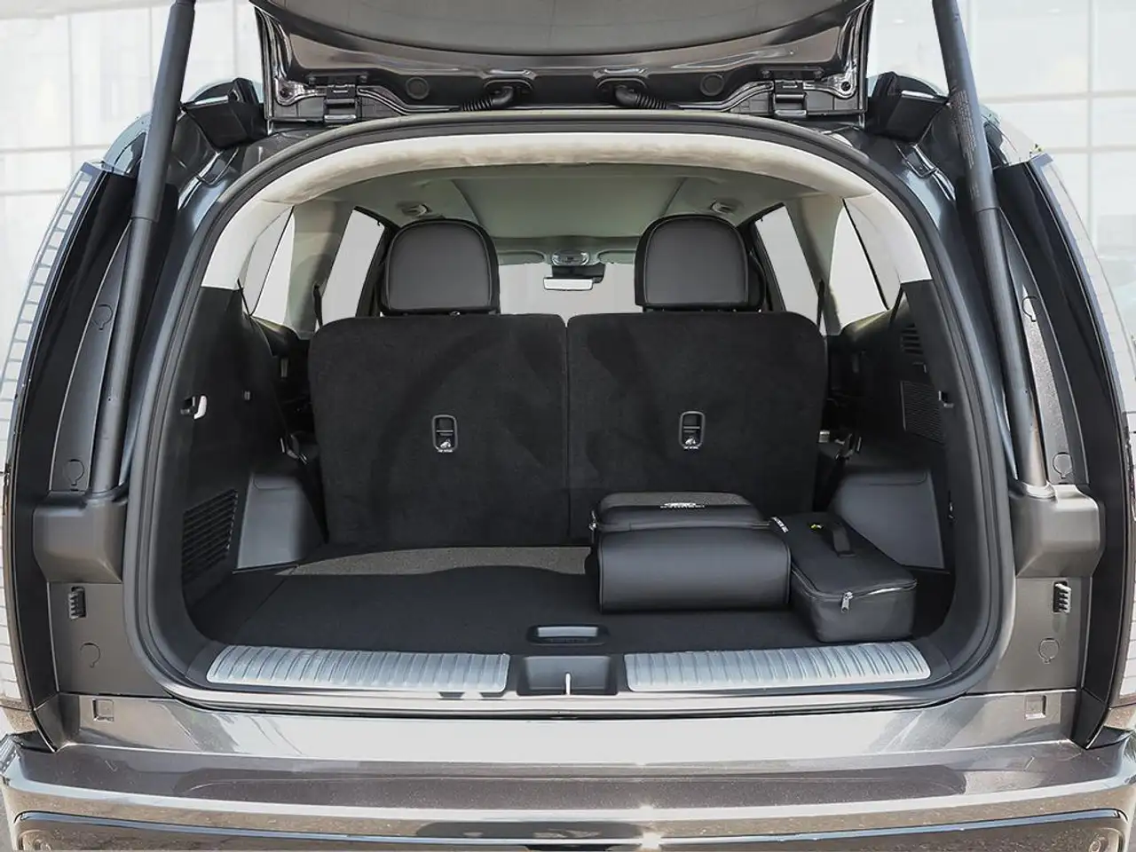 Hyundai IONIQ 9 снимка Hyundai IONIQ 9