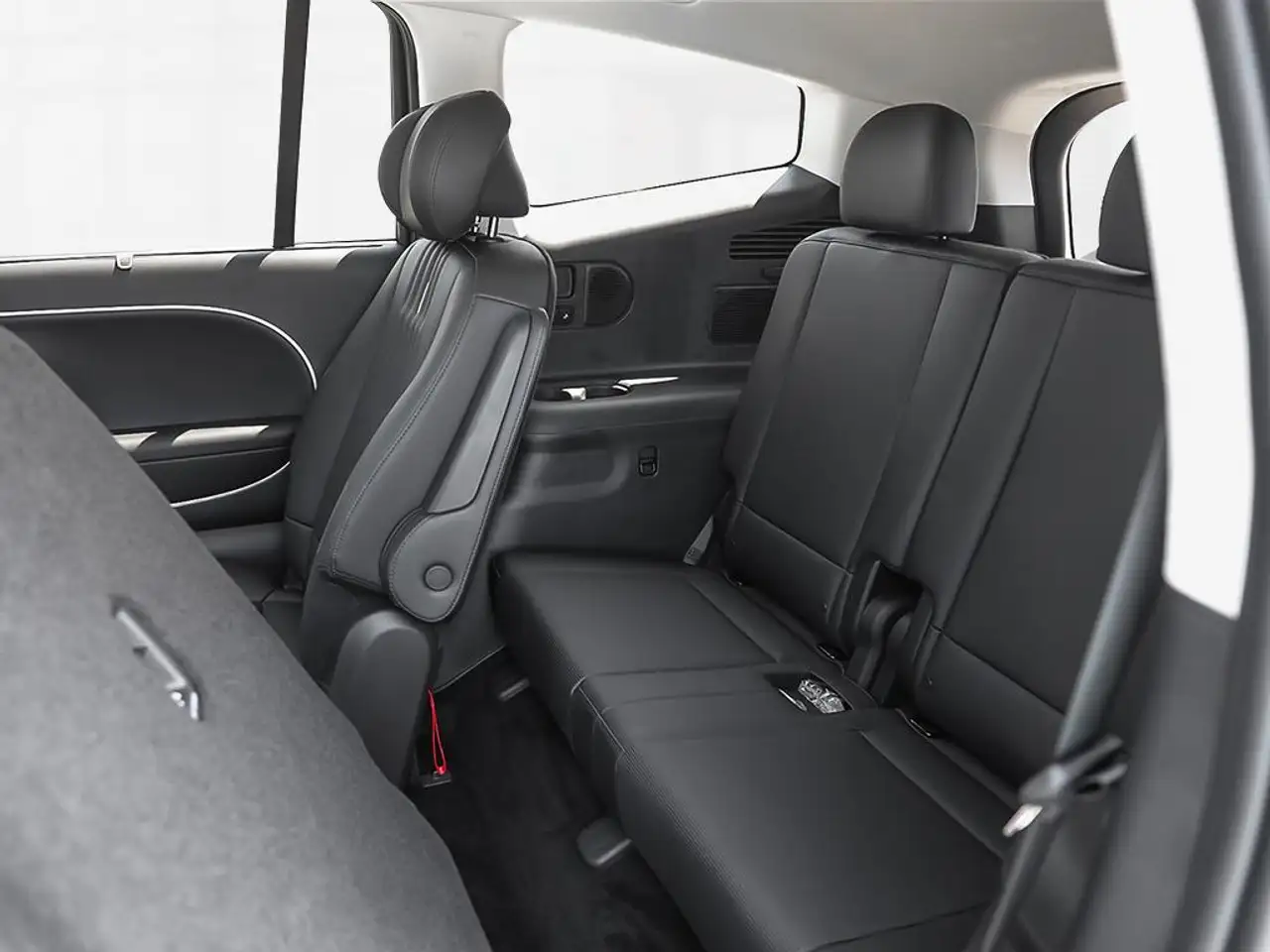 Hyundai IONIQ 9 снимка Hyundai IONIQ 9