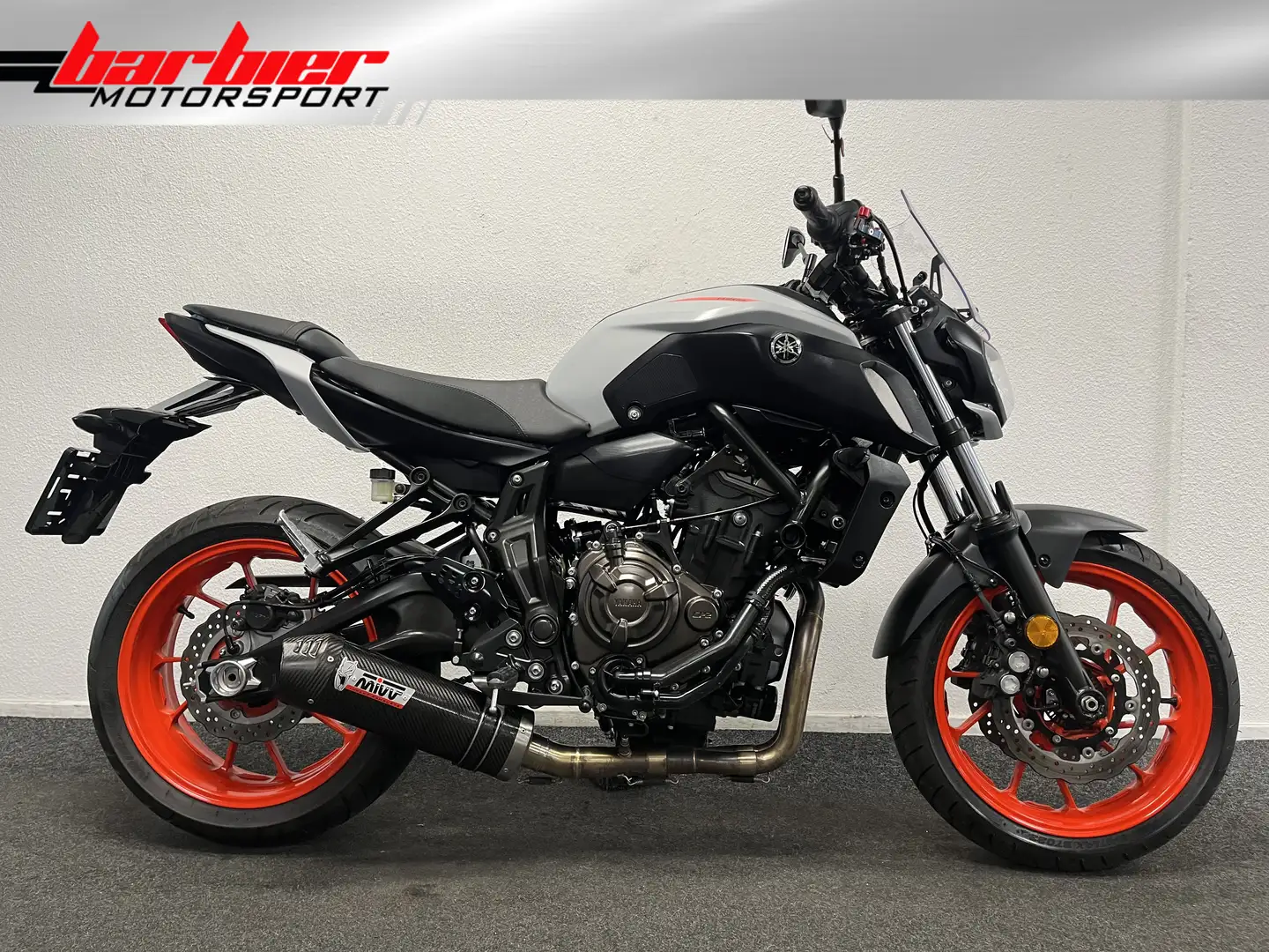 Yamaha MT-07 Oranje - 1