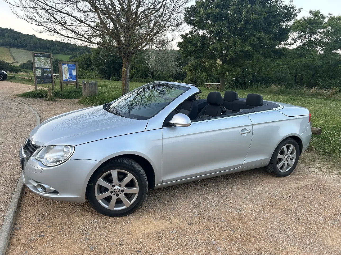 Volkswagen Eos 2.0 16S FSI 150 Carat - 1