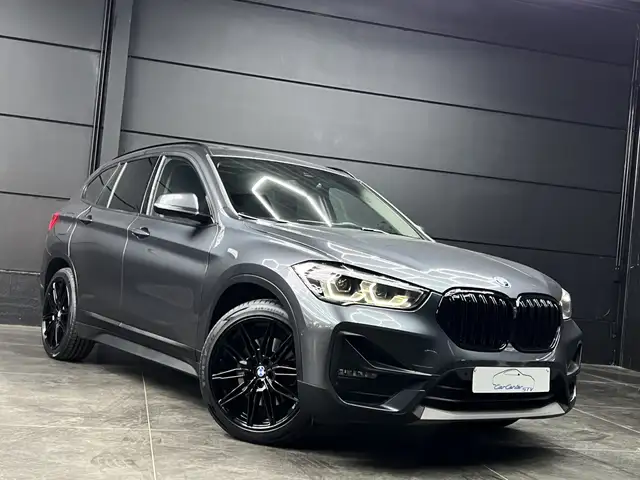 BMW X1 xDrive25e Hybrid / Head up / Leder / LED / Camera
