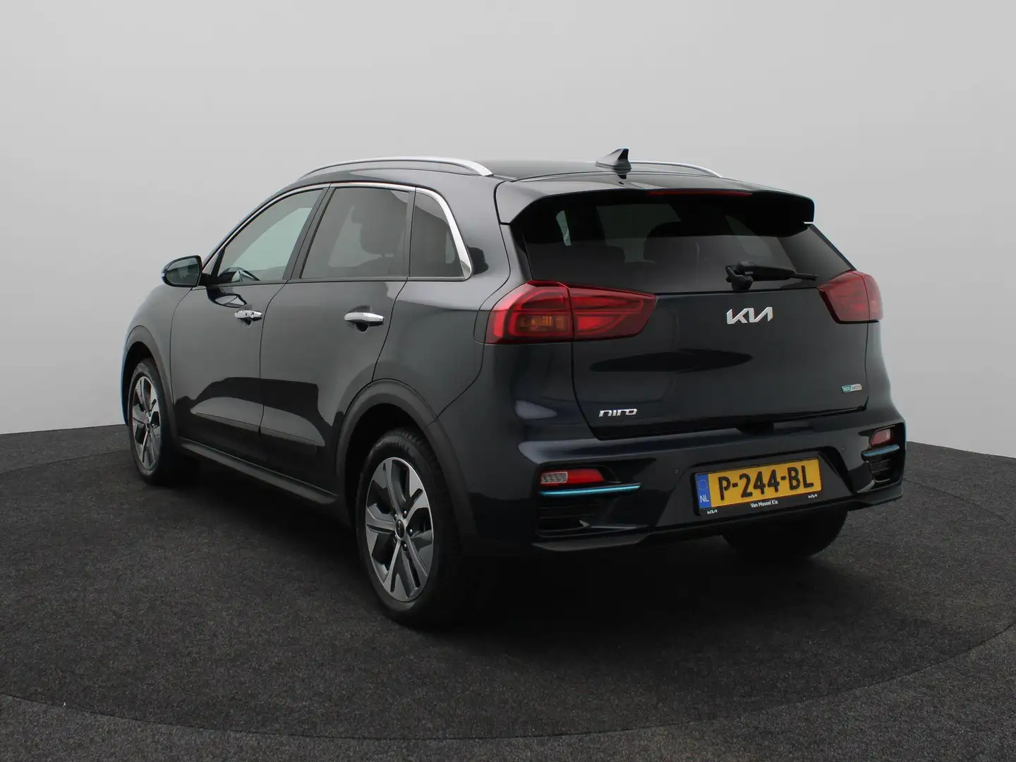 Kia e-Niro DynamicLine 64 kWh | Navigatie | Climate Control | Bleu - 2