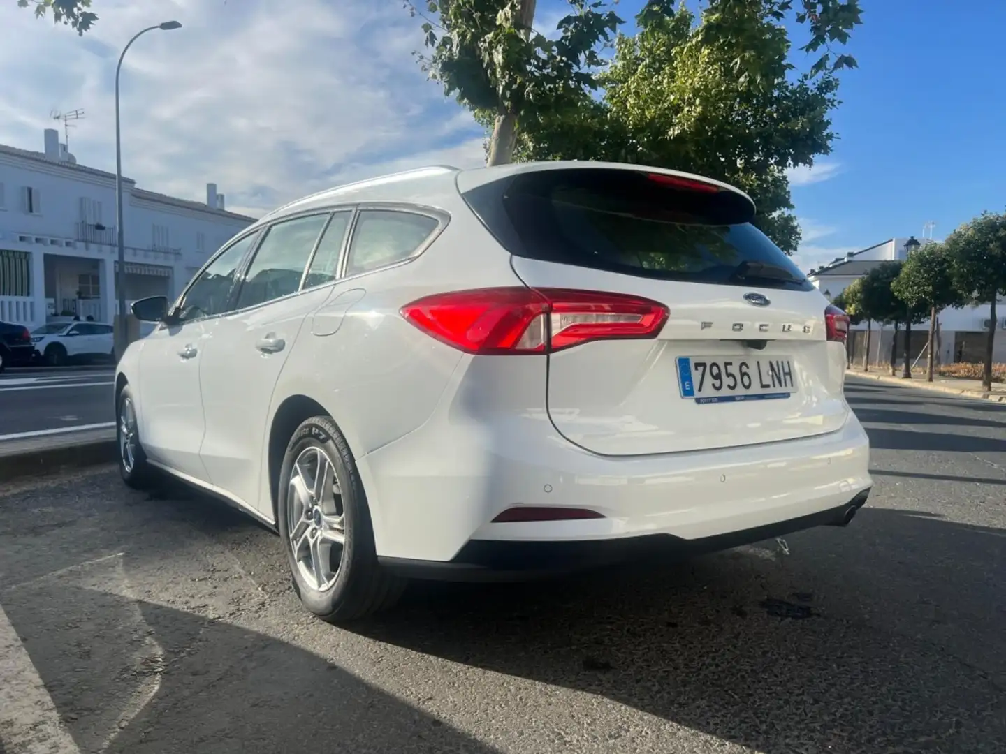 Ford Focus Sportbreak 1.5Ecoblue Trend+ Blanco - 2