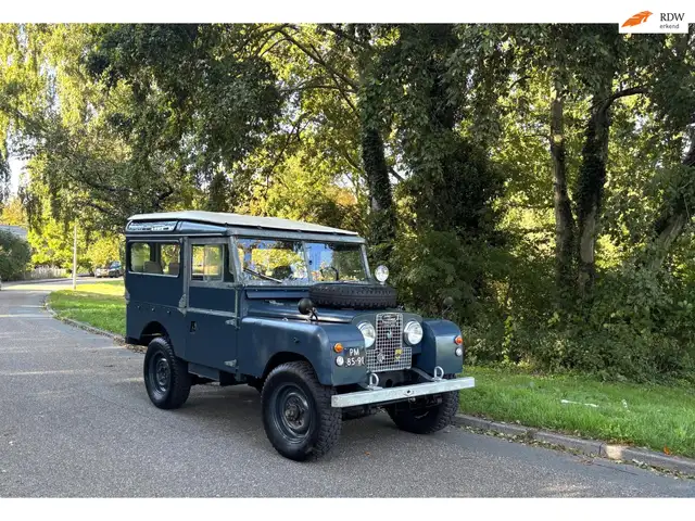 Land Rover Series Zeldzame Stationwagon 7 persoons LHD.
