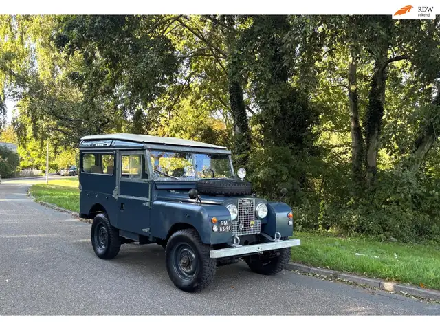 Land Rover ''88'' Zeldzame Stationwagon 7 persoons LHD.