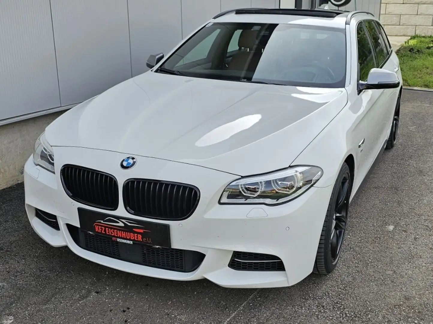 BMW 550 M550 d xDrive Blanco - 2