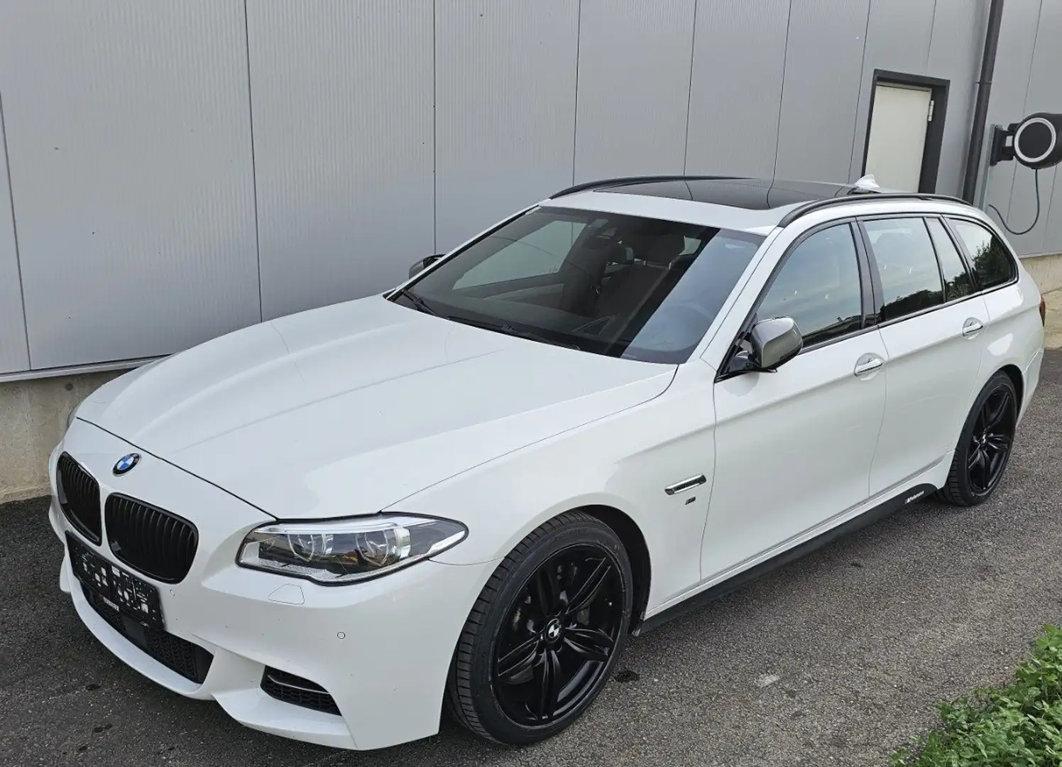 BMW 550 M550 d xDrive Blanco - 1
