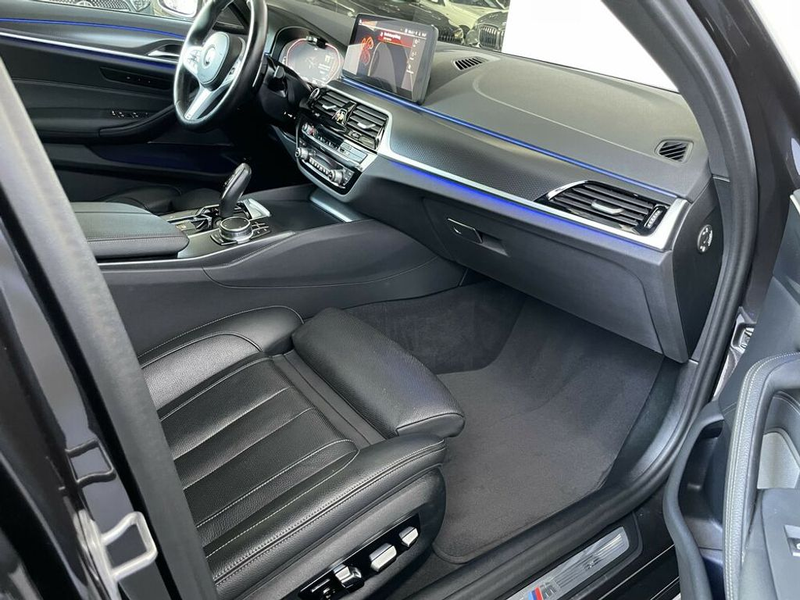 BMW 530 d xDrive M Sport *ACC*HuD*StdH*AHK*H&K*Leder* — photo 11