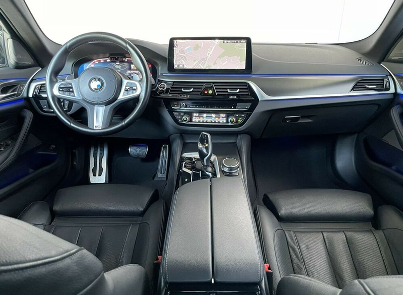 BMW 530 d xDrive M Sport *ACC*HuD*StdH*AHK*H&K*Leder* — photo 6
