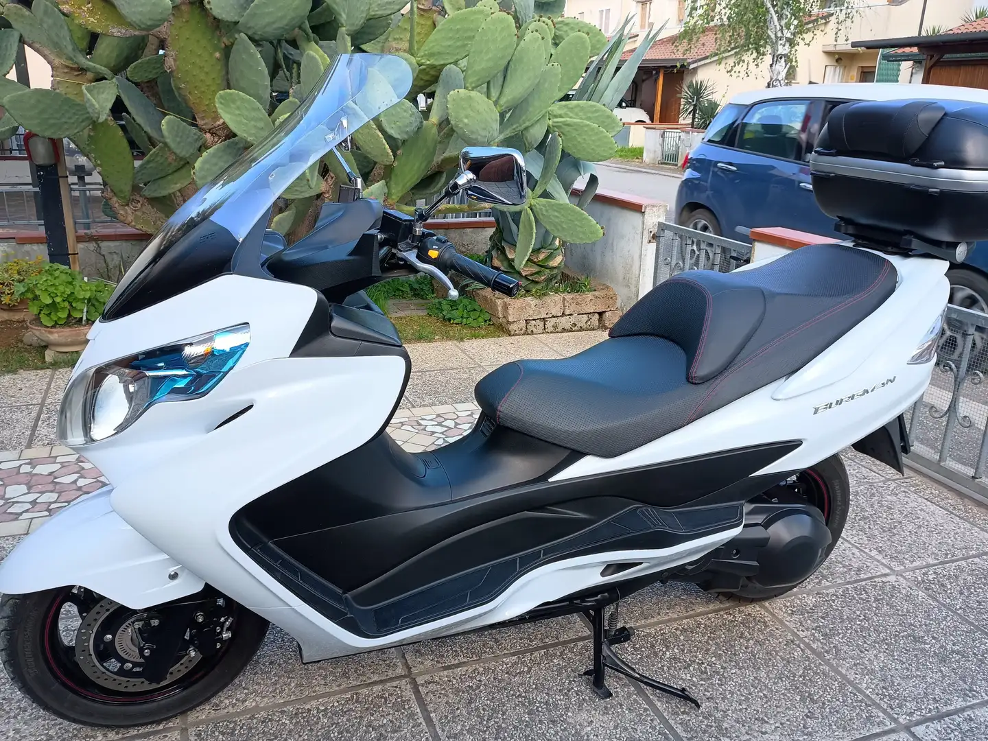 Suzuki Burgman 400 lux ABS Alb - 1