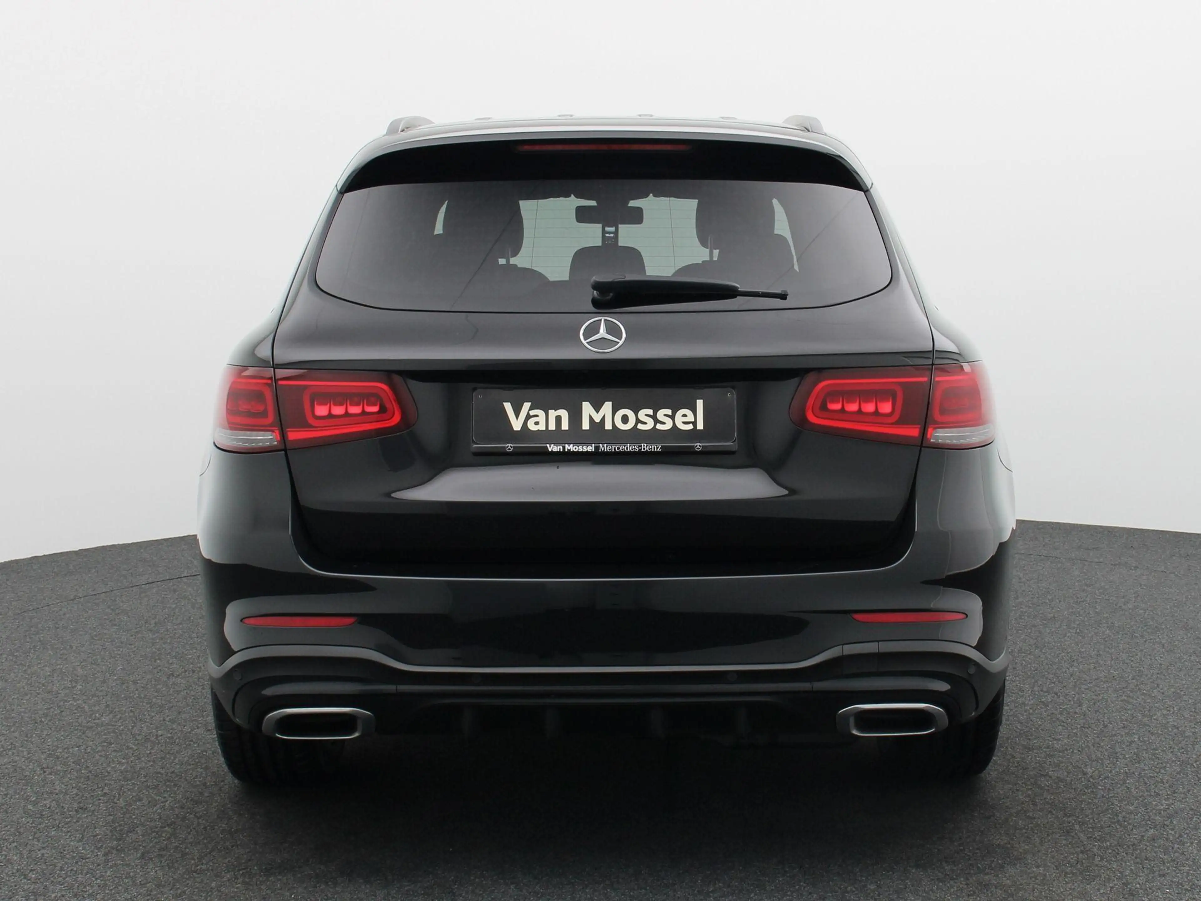 Mercedes-Benz GLC 200 d AMG LINE + CARPLAY + PANORAMISCH DAK + CAMERA + — photo 5