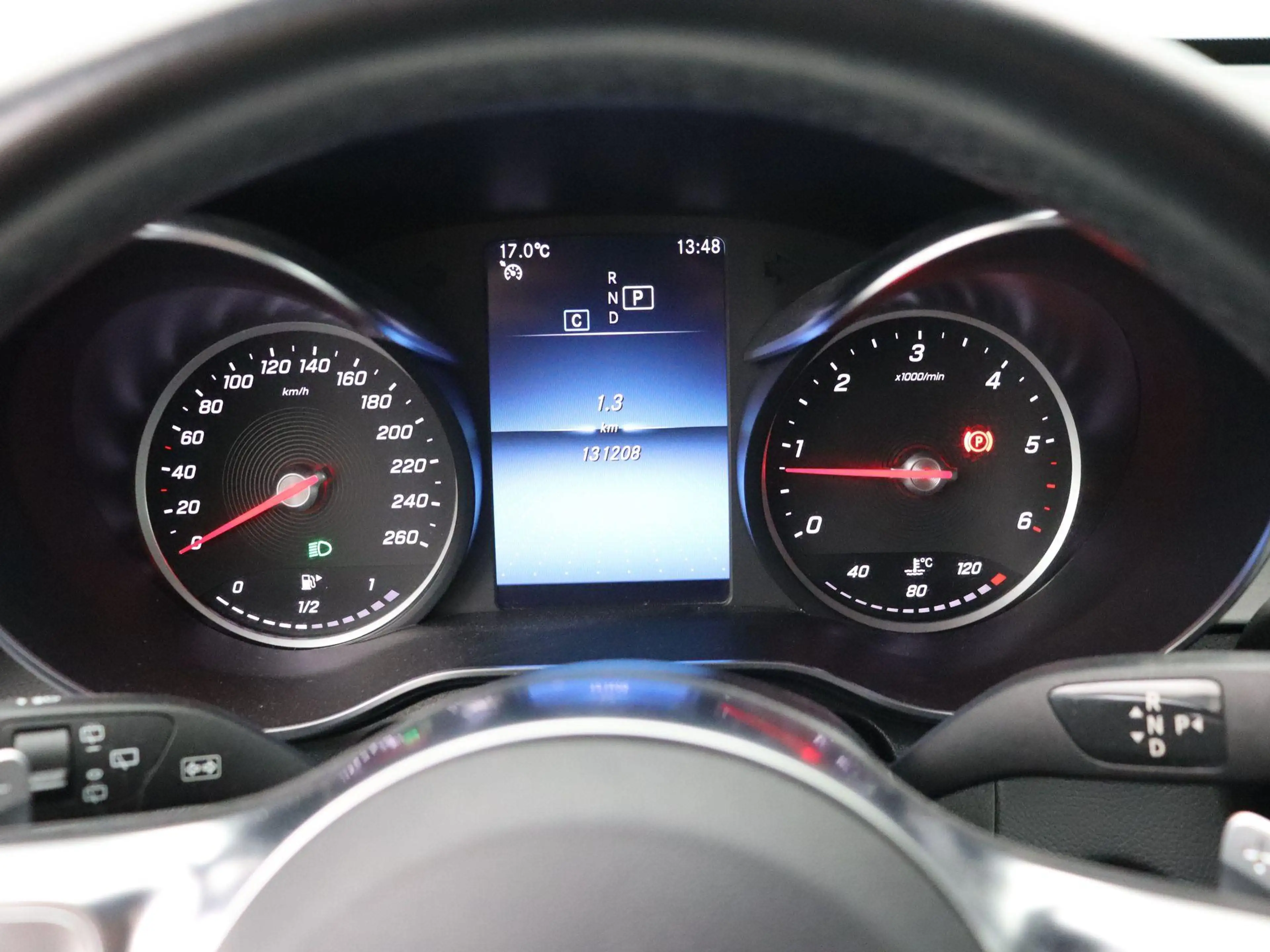 Mercedes-Benz GLC 200 d AMG LINE + CARPLAY + PANORAMISCH DAK + CAMERA + — photo 10