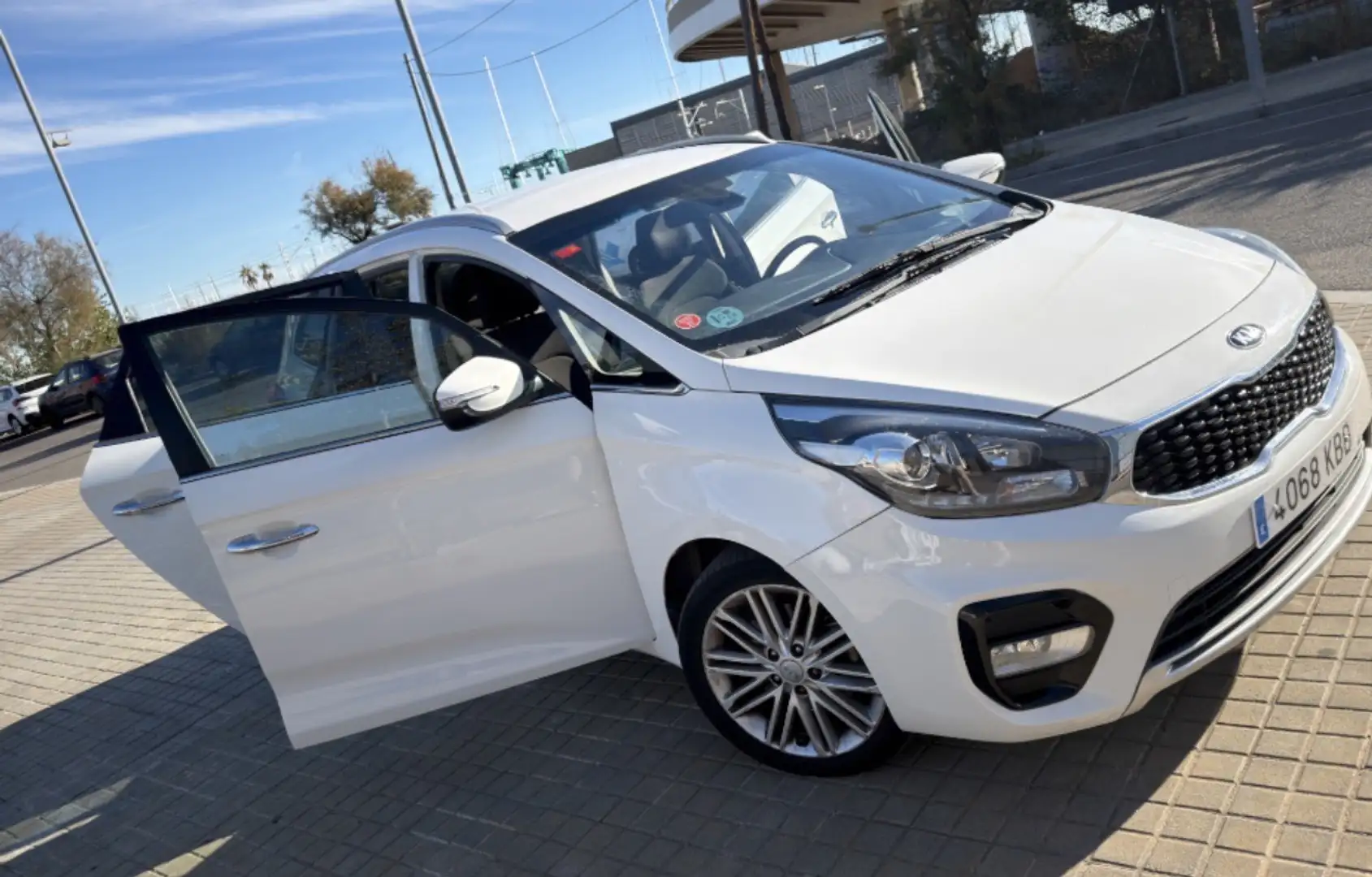 Kia Carens 1.7CRDi Drive 136 - 1
