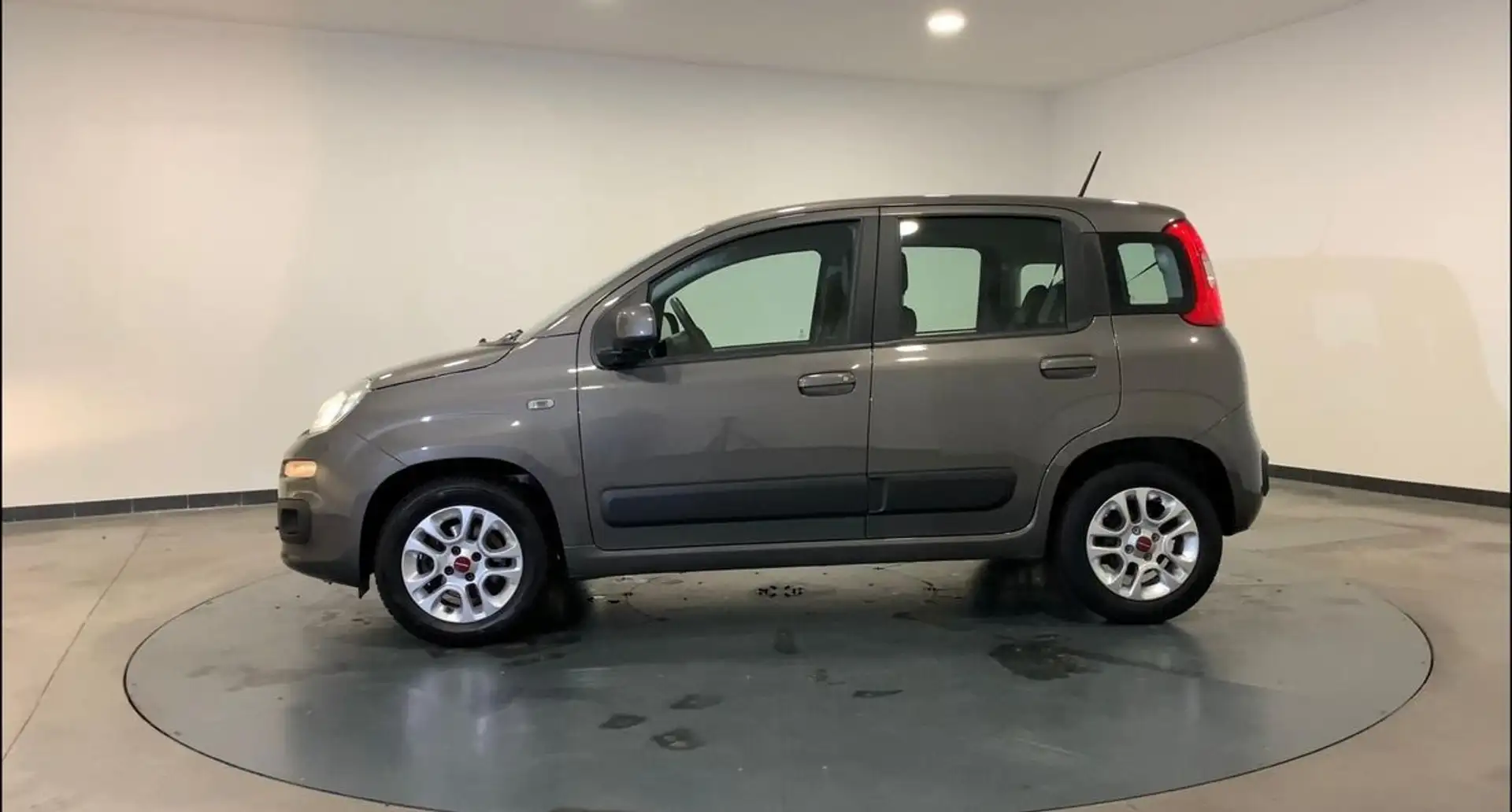 Fiat Panda iii 1.2 s 69 lounge premiere main Gris - 2