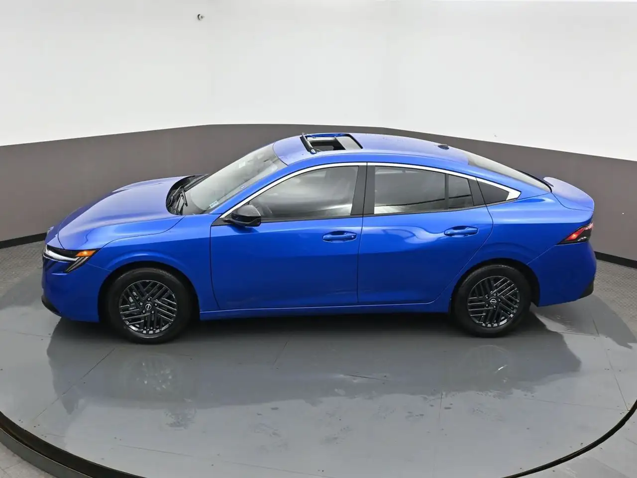 Nissan Sentra снимка Nissan Sentra
