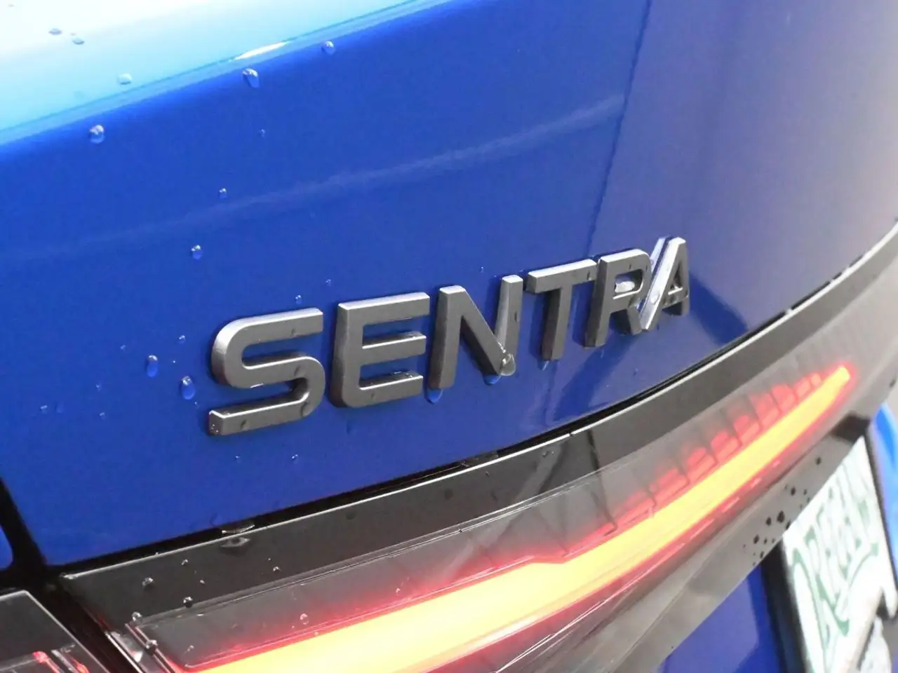 Nissan Sentra снимка Nissan Sentra