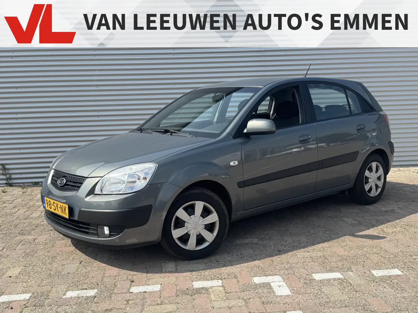 Kia Rio 1.4 LXE | Nieuw Binnen! | APK 29-11-2025 | Radio C Grey - 1