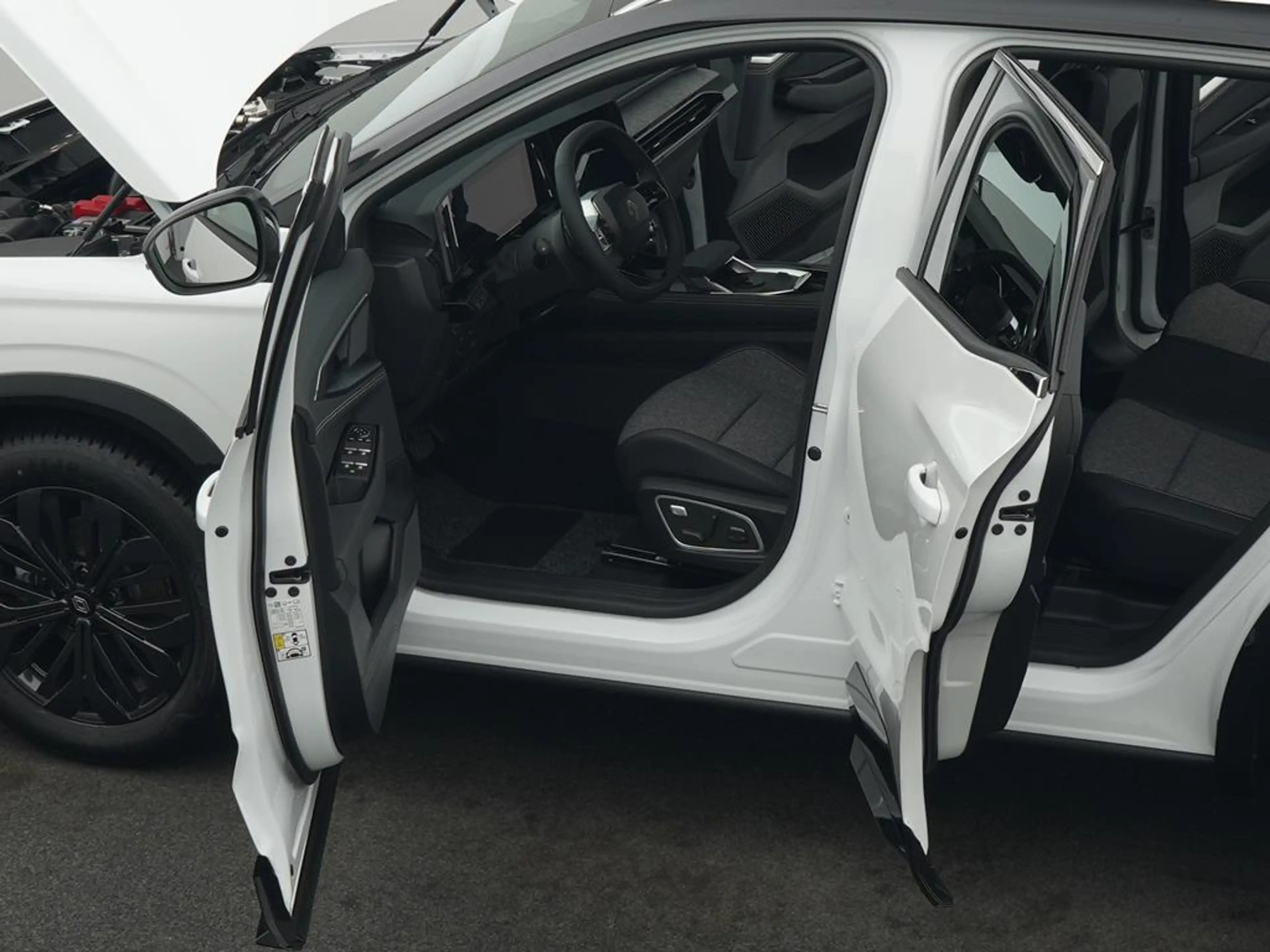 Renault Austral Techno Mild Hybrid 150 — photo 15