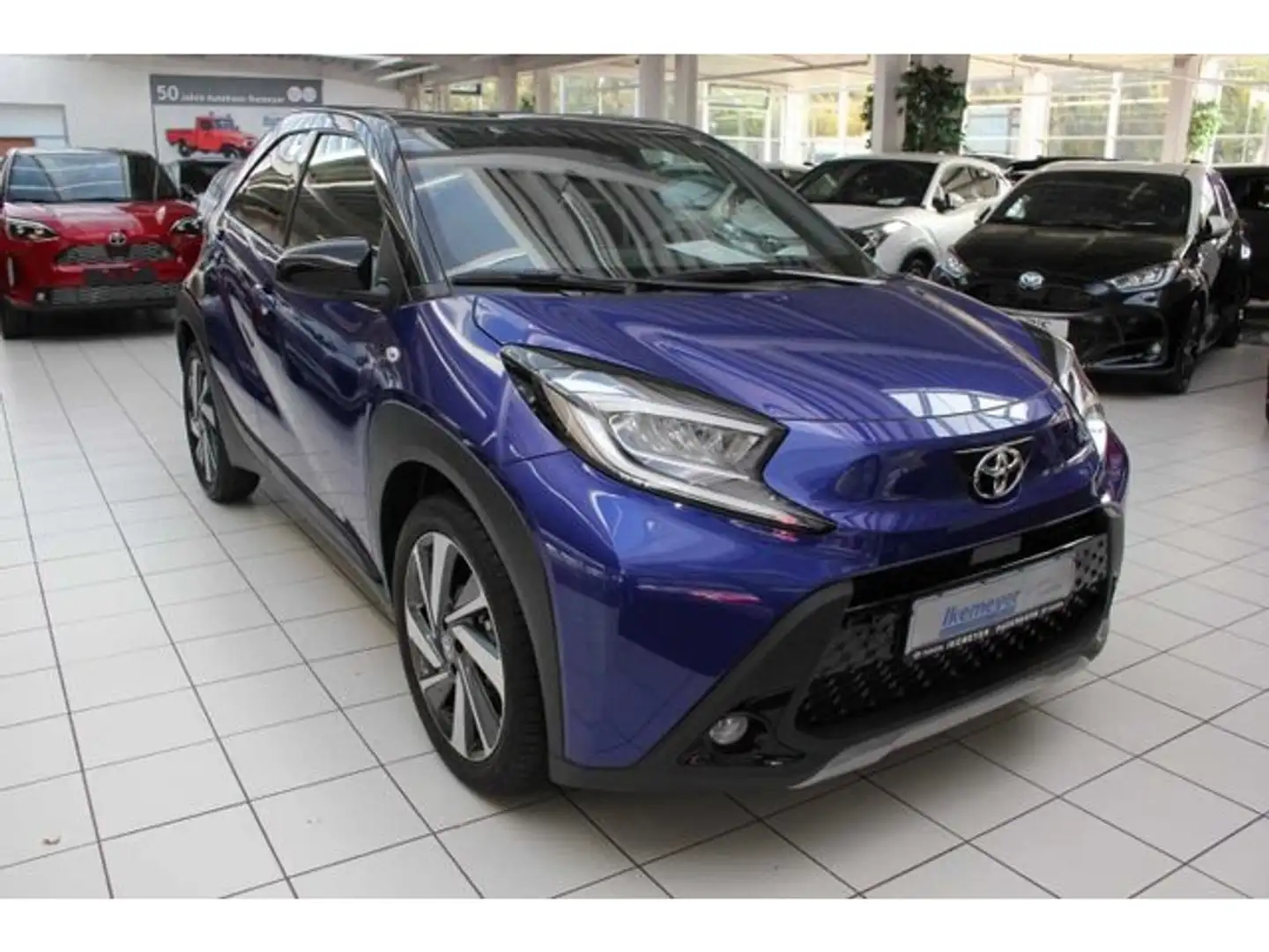 Toyota Aygo X Explore S-CVT Navi Sitzheizung Bi-LED PDC Bleu - 2