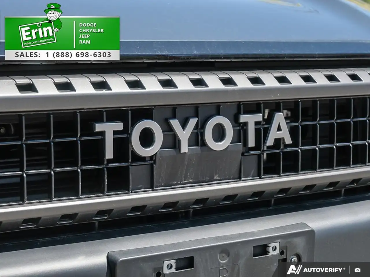 Toyota Land Cruiser снимка Toyota Land Cruiser