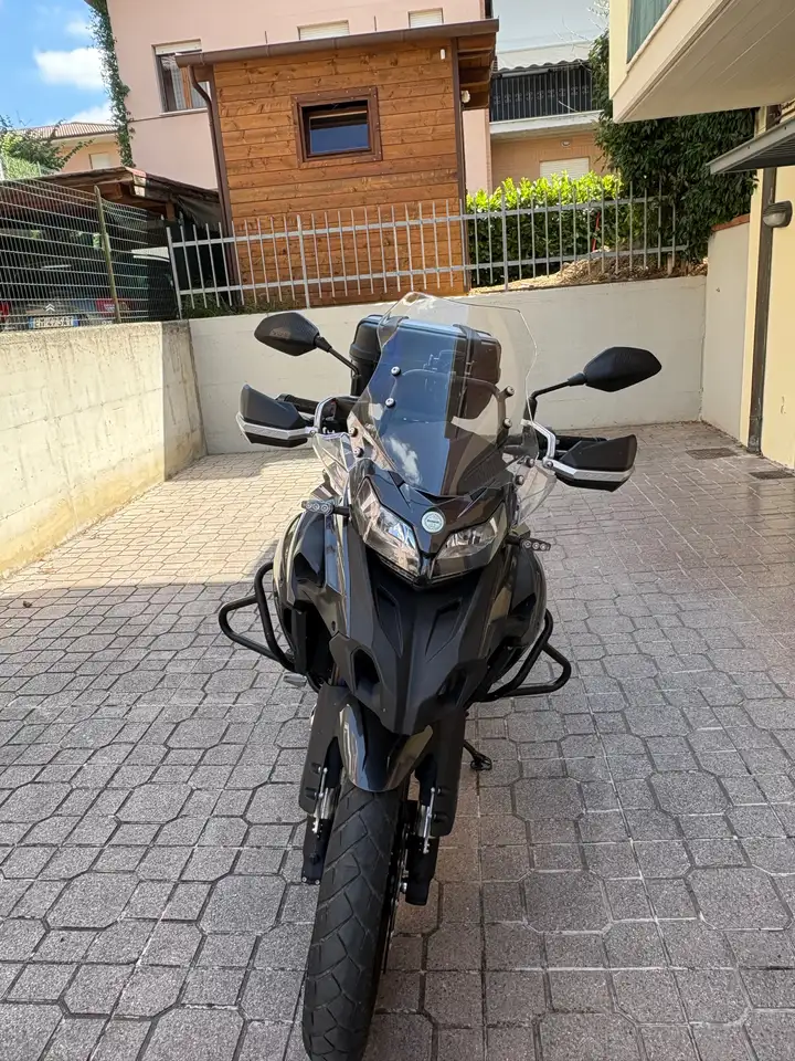 Benelli TRK 502