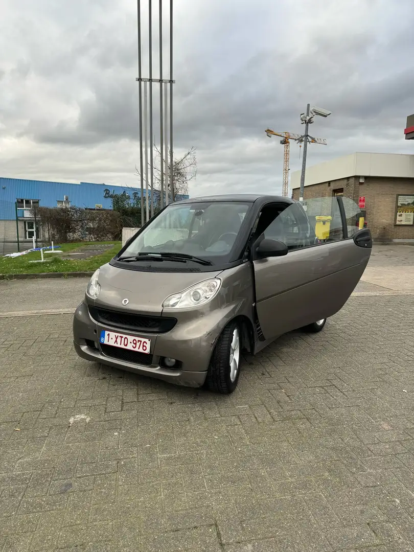 smart forTwo 1.0i Mhd Pure Softouch Grijs - 1