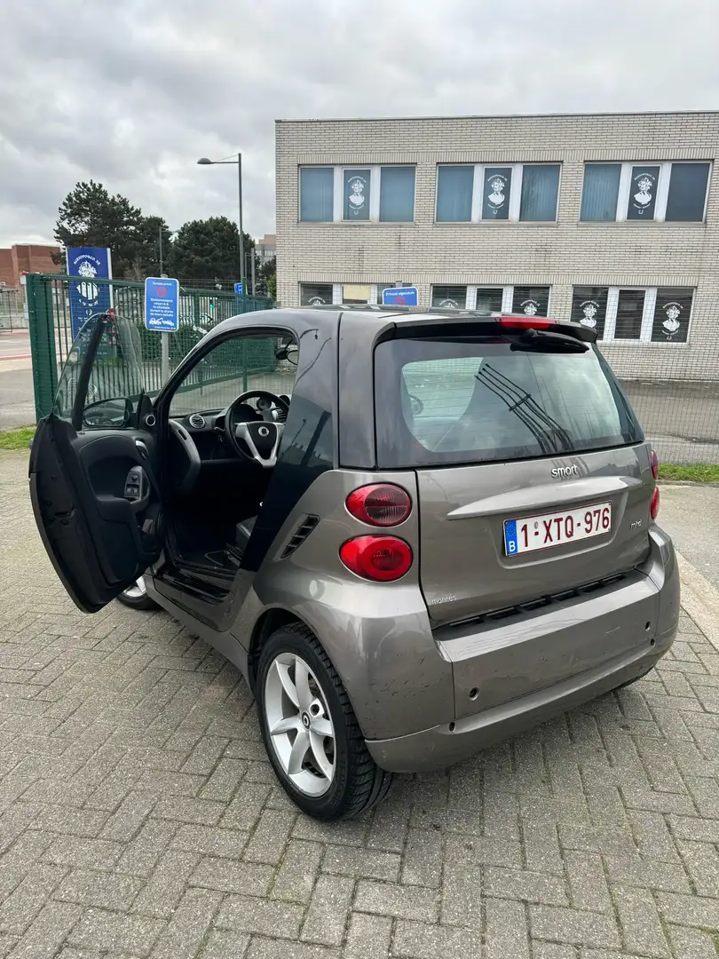 smart forTwo 1.0i Mhd Pure Softouch Grijs - 2
