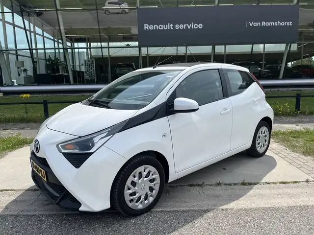 Toyota Aygo 1.0 VVT-i x-play cabrio / Camera / Cruise Control