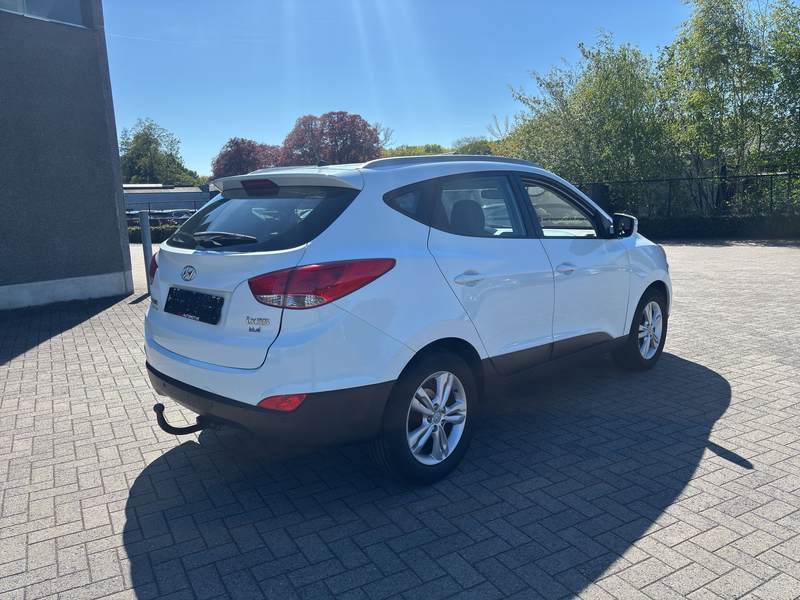 Hyundai iX35 — photo 7