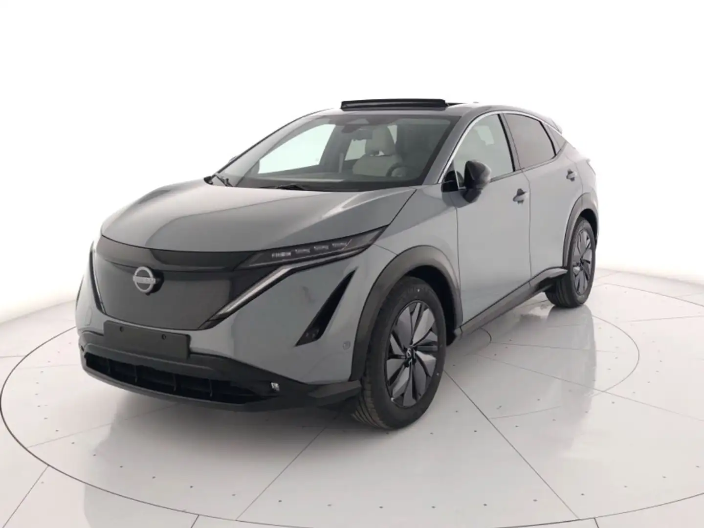 Nissan Ariya 87 kWh Evolve 2wd | Full Optional Grey - 1