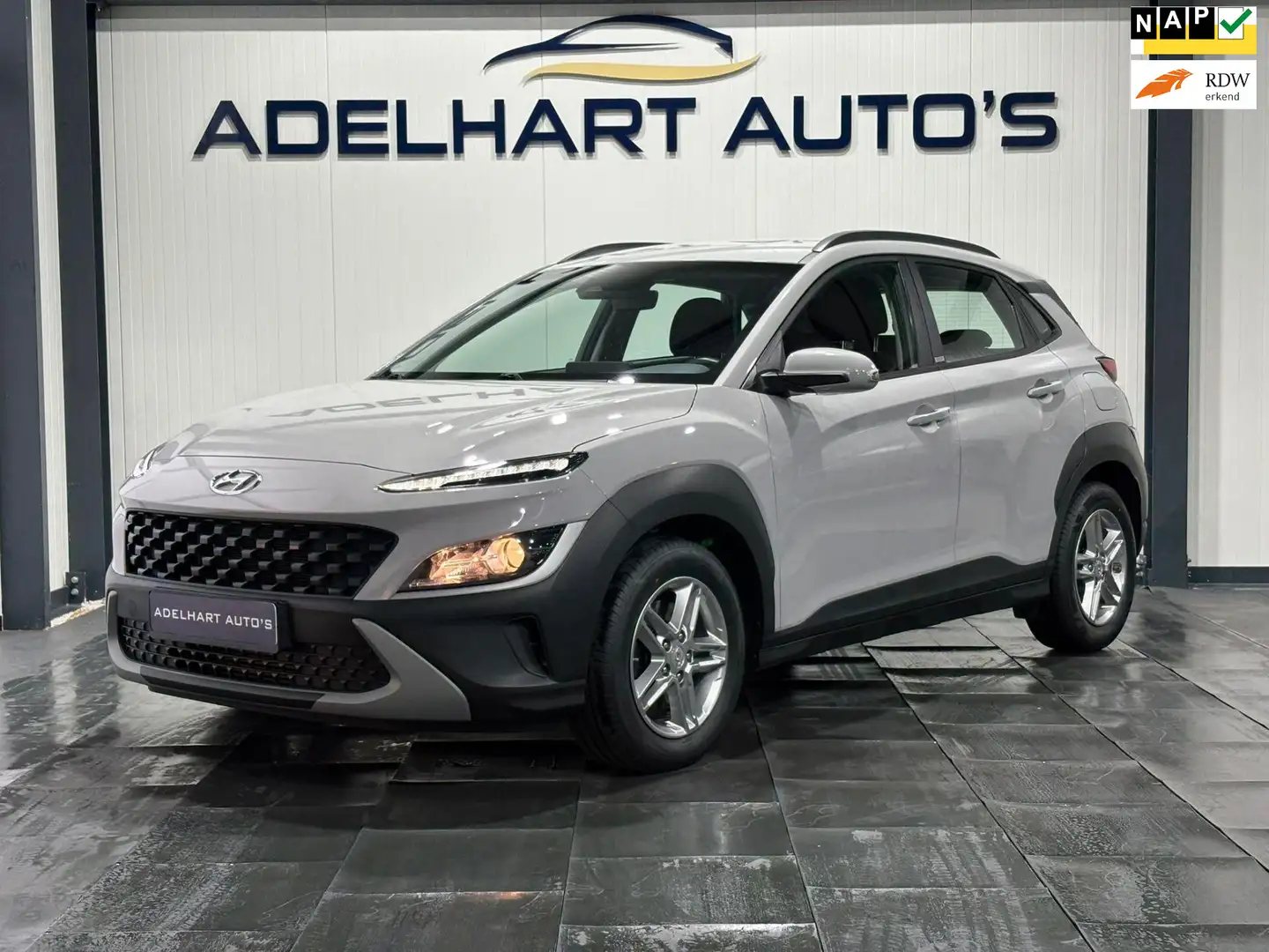 Hyundai KONA 1.0 T-GDI Comfort / Apple CarPlay / Camera / Cruis Grau - 1