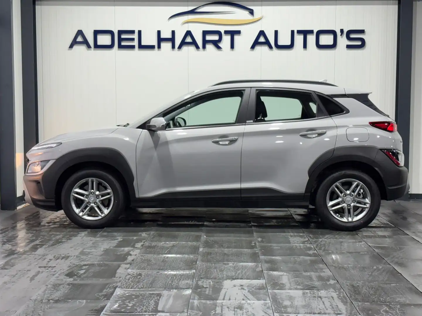 Hyundai KONA 1.0 T-GDI Comfort / Apple CarPlay / Camera / Cruis Grau - 2